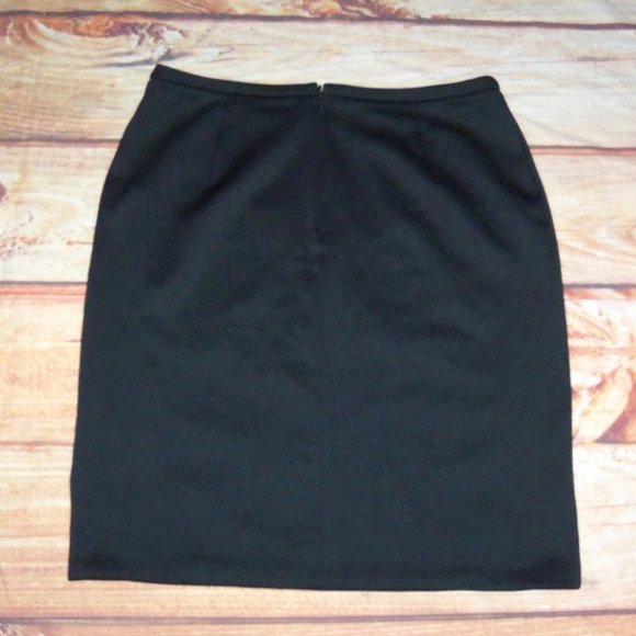 Worthington Black White Cut Out Skirt - Size 10 - Picture 4 of 7